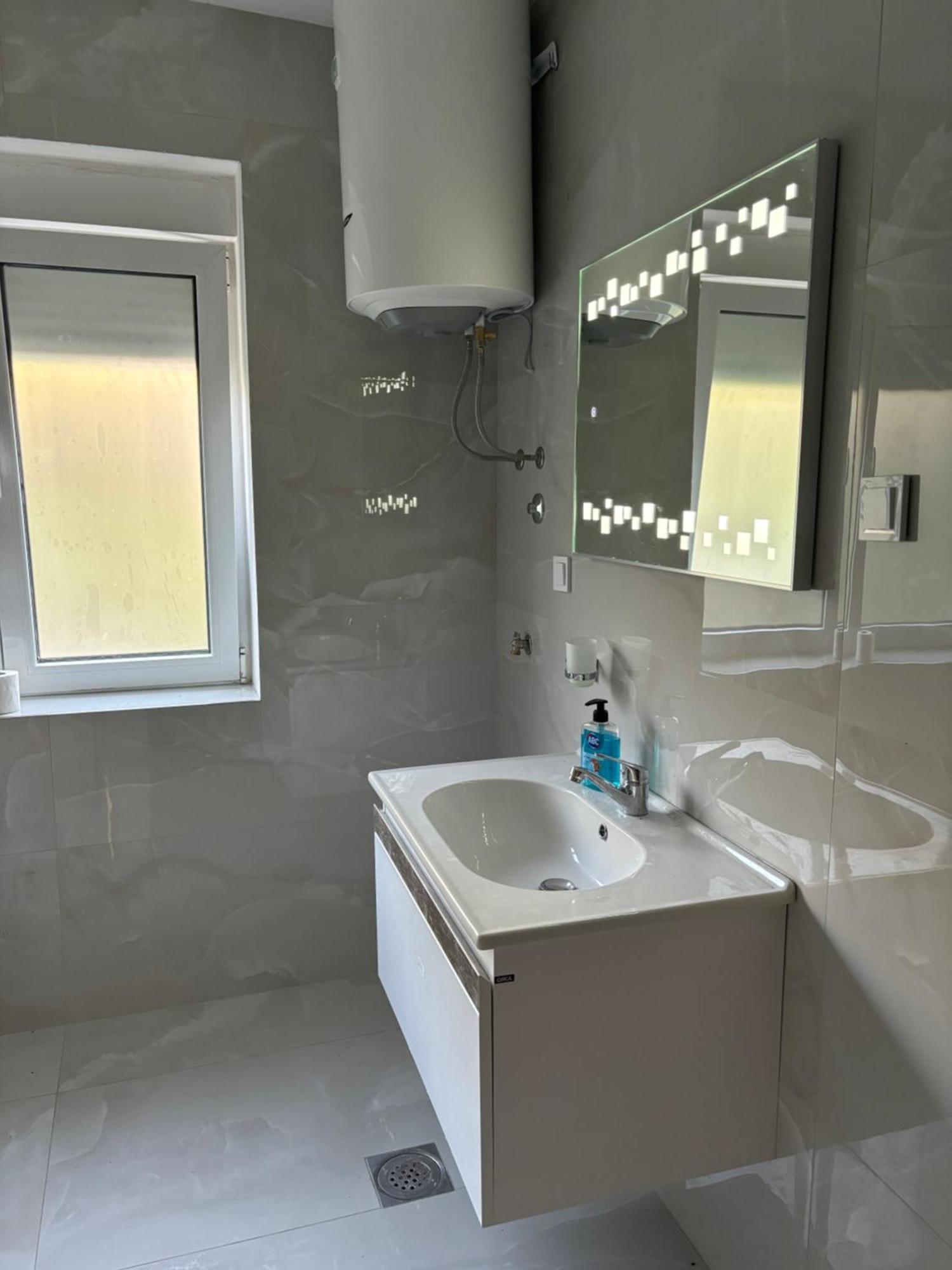 Apartments Vidikovac Inn 科托尔 外观 照片
