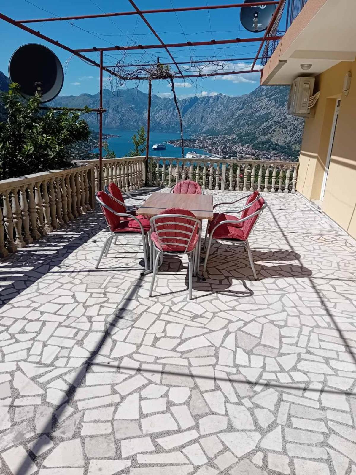 Apartments Vidikovac Inn 科托尔 外观 照片