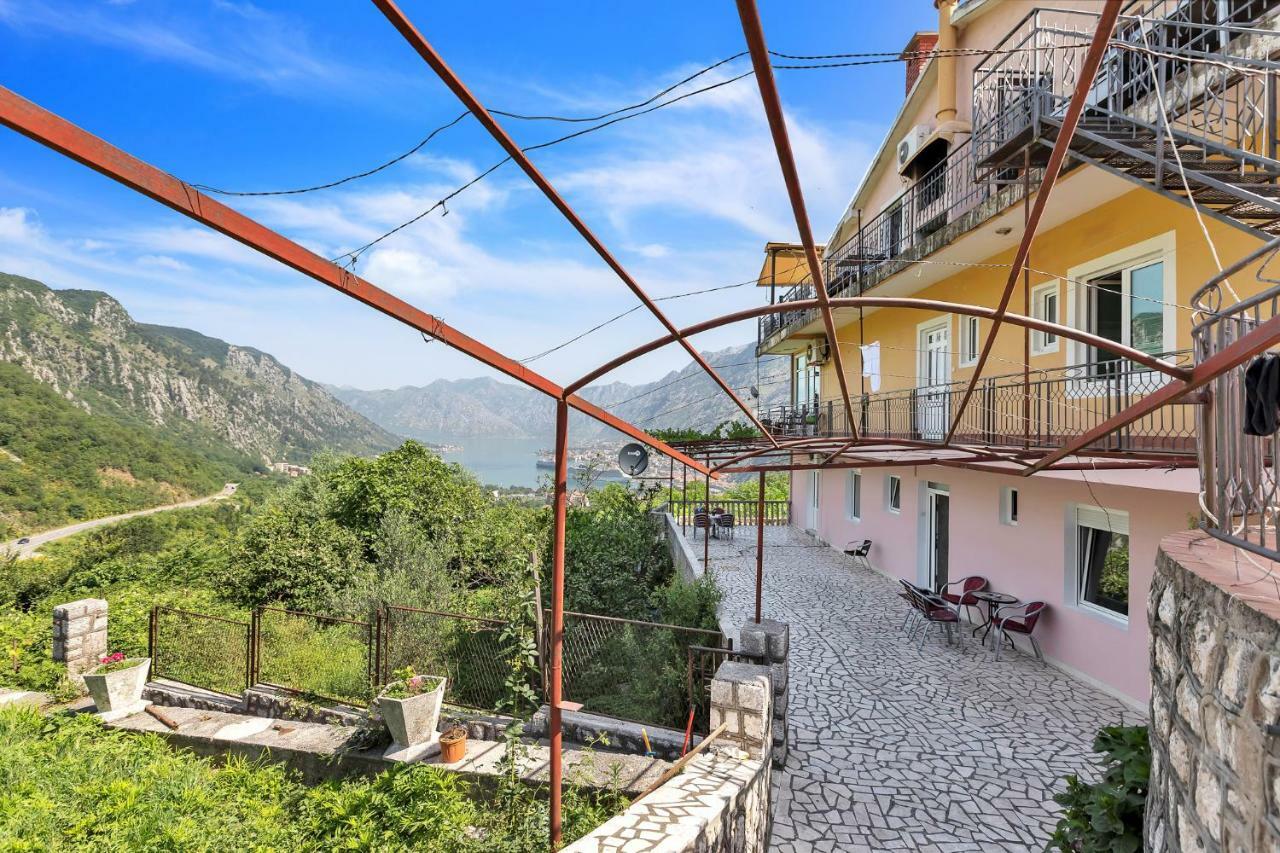Apartments Vidikovac Inn 科托尔 外观 照片